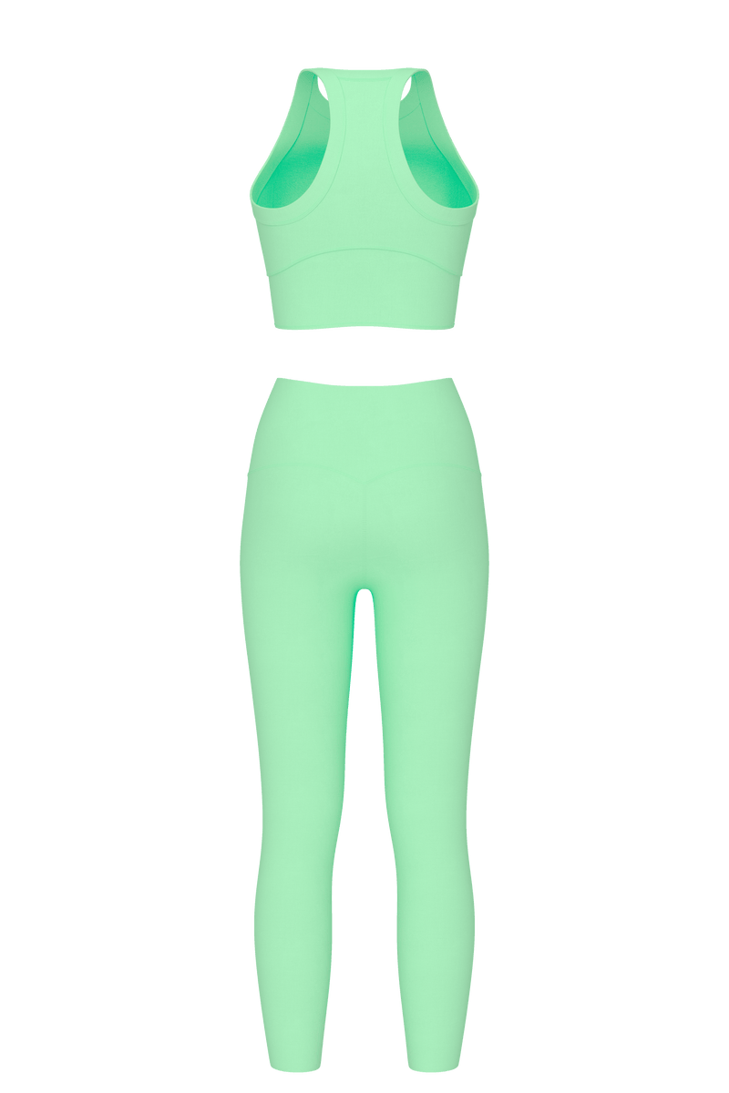 Load image into Gallery viewer, WARCRY® Fitness Set Green - Sports bra and leggings set, crafted from premium materials for optimal elasticity and superior comfort.