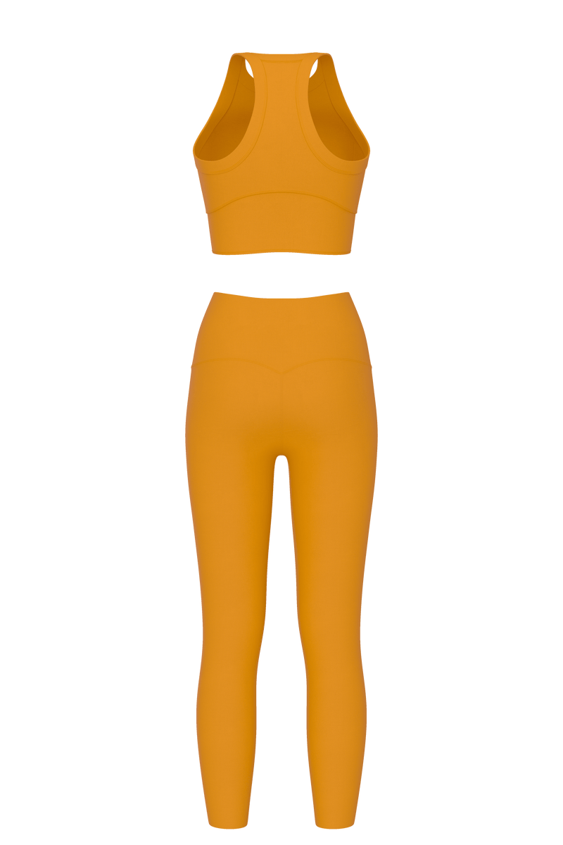 Load image into Gallery viewer, WARCRY® Fitness Set Orange - Sports bra and leggings set, crafted from premium materials for optimal elasticity and superior comfort.